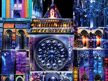 NOUVEAUTÉ Chartres en Lumière : BLEU - miroir des Hommes et du Ciel