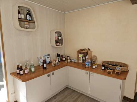 Boutique du Bureau d'Information Touristique de Cloyes-les-Trois-Rivières