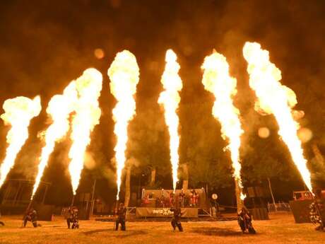 Spectacle de feu au Théâtre de Verdure I Nogent Le Rotrou