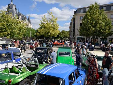Traversée de Chartres 2025 : un défilé de 300 véhicules anciens