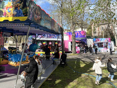 Fête foraine à la Butte des Charbonniers