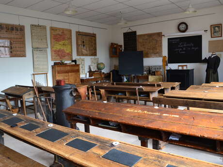Nuit Européenne des Musées : "Musée de l'école - visite à la lampe torche"