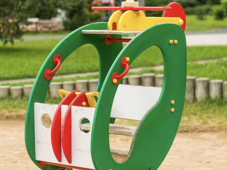 Aire de jeux de l'école de Larvor