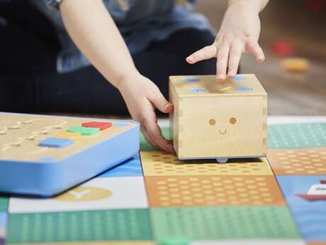 Robots en Folie : Cubetto et les mystères de l'Egypte antique