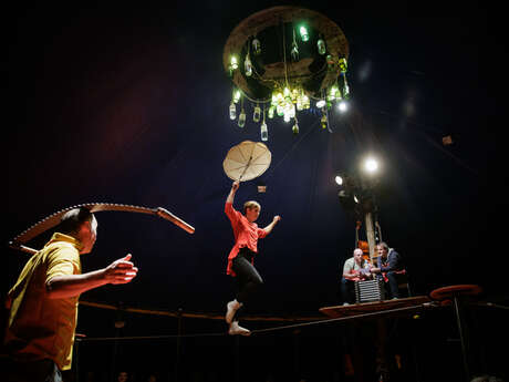 CIRCONOVA : Le Cabaret renversé