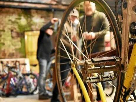 Atelier auto-réparation de vélo