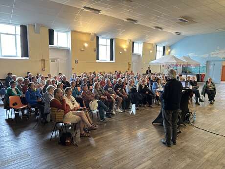 Conférence " Au XXIe siècle, l'Union européenne déstabilisée par les crises "