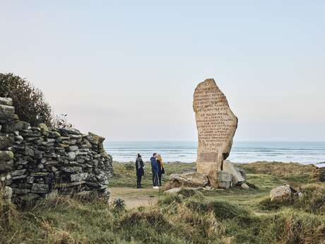 Menhir des Droits de l'Homme