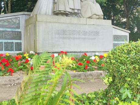 Monument aux Bigoudens