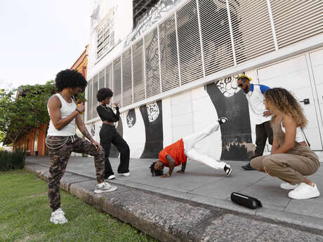 Hip Hop - De la rue aux jeux - Compagnie Pokemon Crew