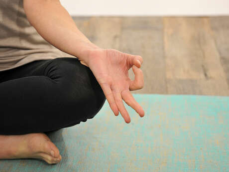 Méditation assise en silence - En ligne - ANNULÉE Méditation assise en silence - En ligne - ANNULÉE