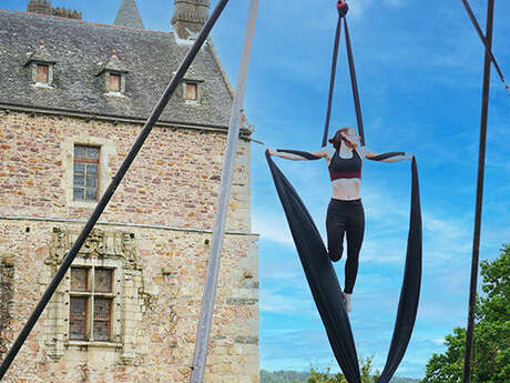 Numéros de cirque - Lycée Joseph Savina