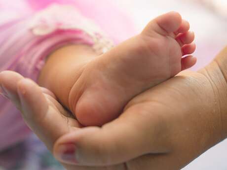 Les semaines de la petite enfance - Eveil par le toucher massage
