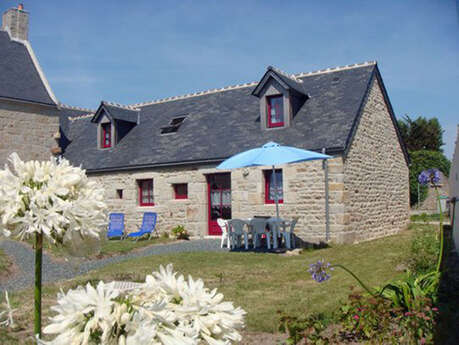 MANOIR DE KERBEZEC - La Longère