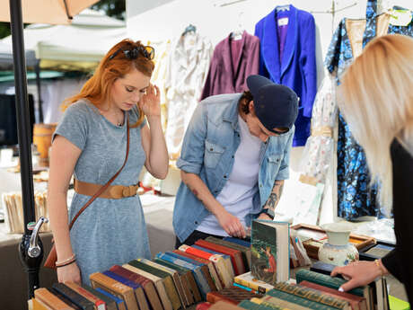 Grande braderie du Secours Populaire