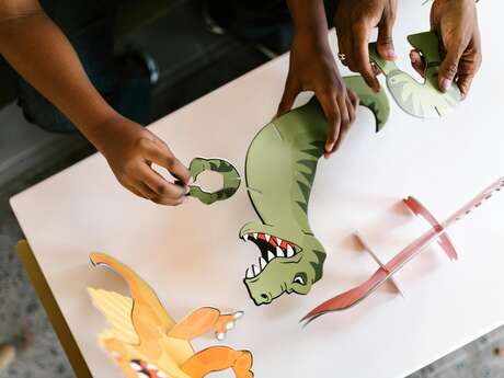 Gare aux dinosaures