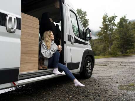 Aire de stationnement et de services - Camping de La Torche