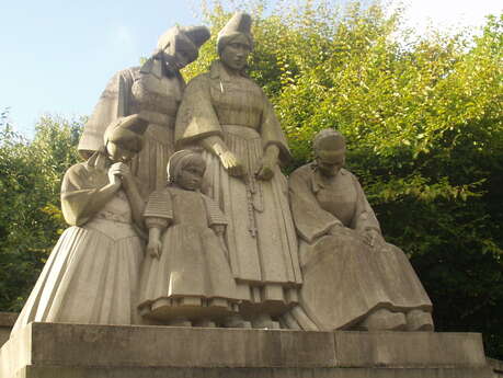 Monument aux Bigoudens