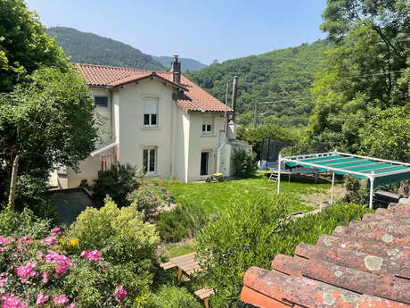 LA MAISON BLEUE