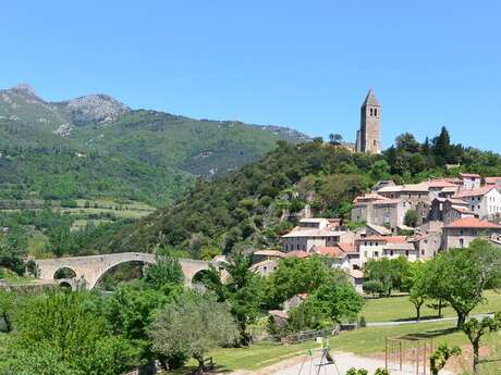 TOUR ENTRE VIGNES ET CAROUX EN HAUT-LANGUEDOC - GR® DE PAYS