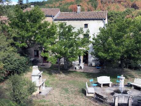 BOCABEILLE - GITES DE ROUVIGNAC - F4 ALTHEA - HAMEAU DE ROUVIGNAC