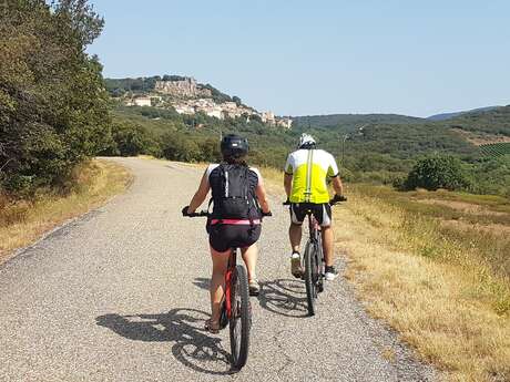 BOUCLE CYCLO N°17 - LES MAGNIFIQUES ROUTES DE FAUGÈRES