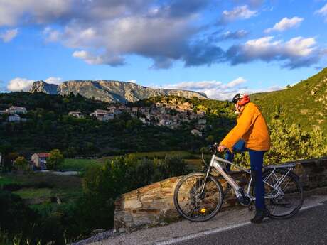 BOUCLE CYCLO N°16 - LES VILLAGES DE LA VALLÉE DE L'ORB