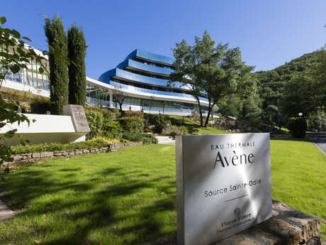 DINER ET SOIRÉ MUSICALE A EAU THERMALE AVENE L'HOTEL