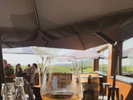 HAPPY HOUR