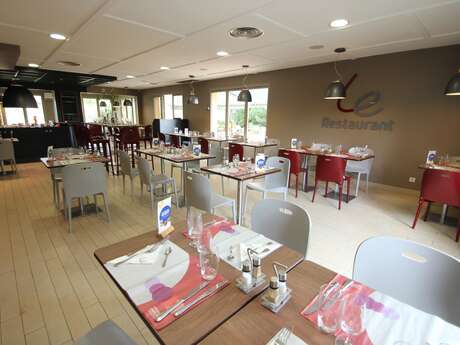RESTAURANT GRILL CAMPANILE RESTAURANT GRILL CAMPANILE