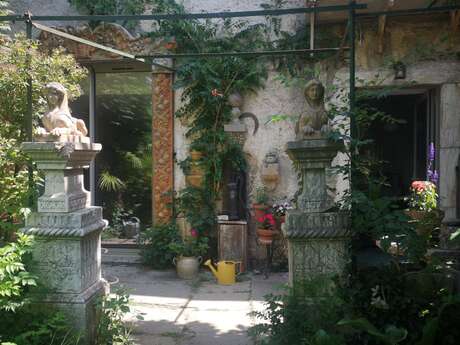 UNE CHAMBRE AU JARDIN