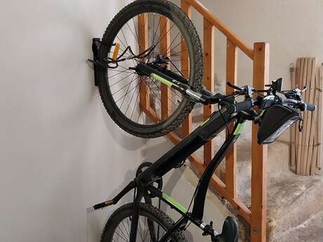 A L'ESCALE PASSA PAÏS