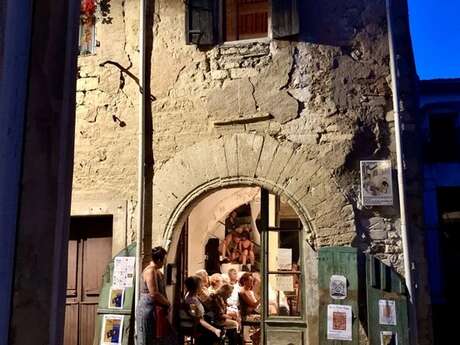 EXPOSITION À LA MAISON ROMANE