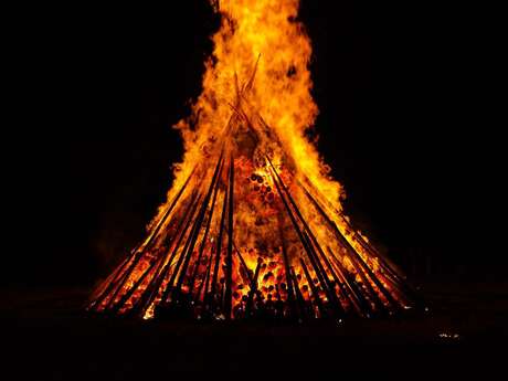 LO FUÒC DE SANT JOAN - FEU DE LA SAINT-JEAN