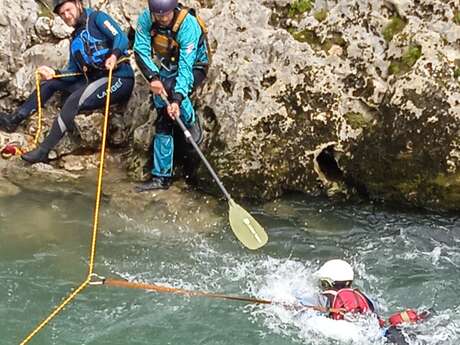 CANOË KAYAK : FORMATION SÉCURITÉ EN EAU VIVE