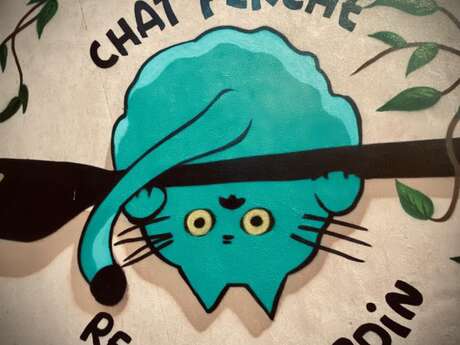 LE CHAT PERCHÉ