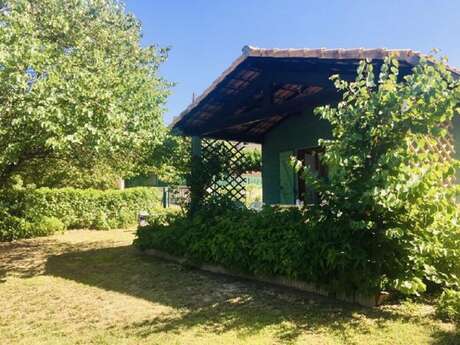 GÎTE POUR 4 PERS. À PAILHÈS, HÉRAULT – LOCATION CLIMATISÉE AVEC TERRASSE PRIVÉE