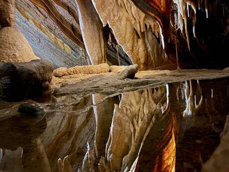 MUSEE DE LA SPELEOLOGIE DE LA GROTTE LA FILEUSE DE VERRE