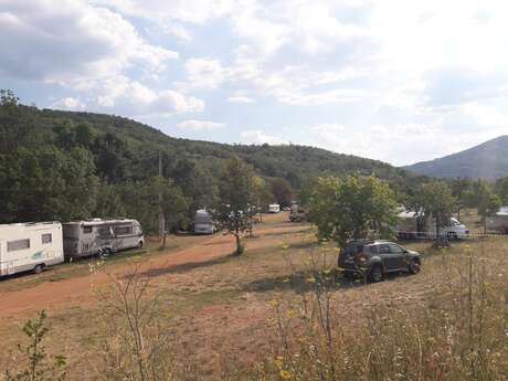 AIRE DE CAMPING CAR DE LA PRADE A LUNAS