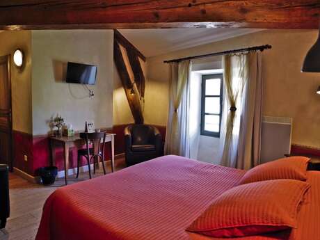 DES LITS SUR LA PLACE - ALIZARINE