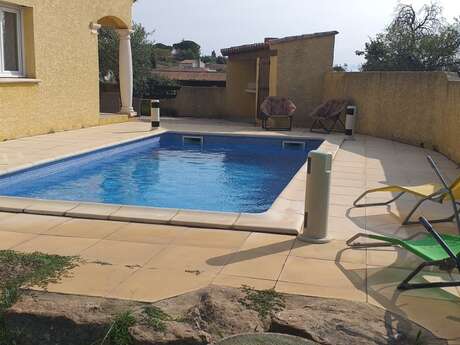 VILLA EN LOCATION SAISONNIÈRE À PUISSERGUIER, HÉRAULT - PISCINE, CLIMATISATION