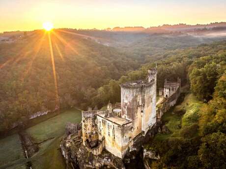 Château de Commarque, les mystères de la Forteresse oubliée.