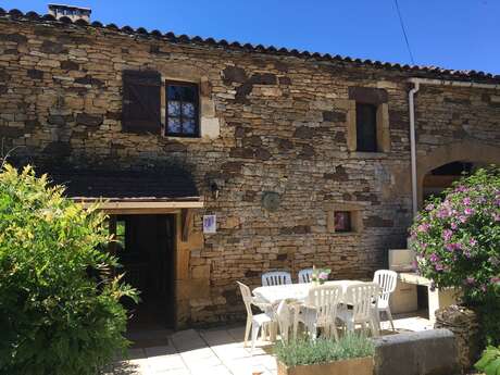 Le Petit Manoir de Malbernat : Wisteria