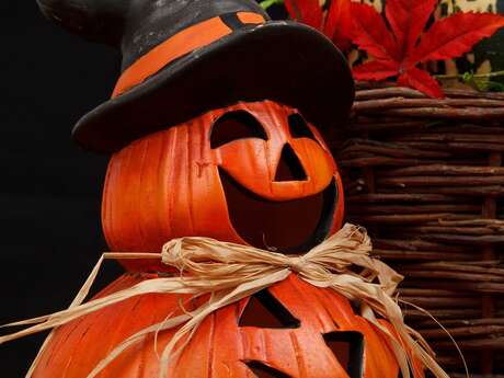 Les Ateliers des Vacances d'Automne du Pôle Numérique : Atelier Enfants Halloween Les Ateliers des Vacances d'Automne du Pôle Numérique : Atelier Enfants Halloween