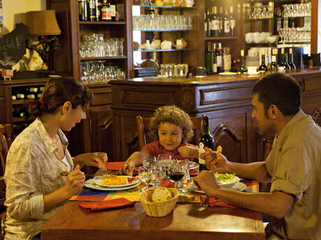 Restaurant Auberge Lou Bourdié Restaurant Auberge Lou Bourdié