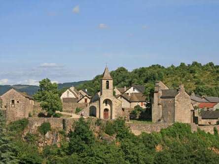 ENSEMBLE FORTIFIE DU VILLARD