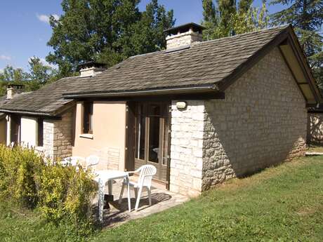 VILLAGE DE GITES DE LA CANOURGUE 2-4 PERSONNES VILLAGE DE GITES DE LA CANOURGUE 2-4 PERSONNES