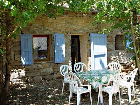 LES ECURIES DE SAUVETERRE - GÎTE LES ECURIES LES ECURIES DE SAUVETERRE - GÎTE LES ECURIES