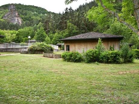 LES CHALETS DU GOLF 4-6 PERSONNES LES CHALETS DU GOLF 4-6 PERSONNES