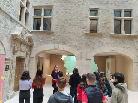 VISITE COMMENTÉE DES EXPOSITIONS PERMANENTES DU MUSÉE DU GÉVAUDAN
